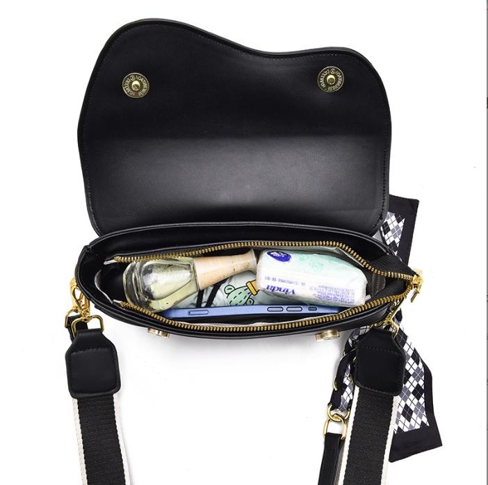 Dory Premium Leather Shoulder Bag