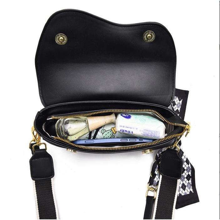 Dory Premium Leather Shoulder Bag